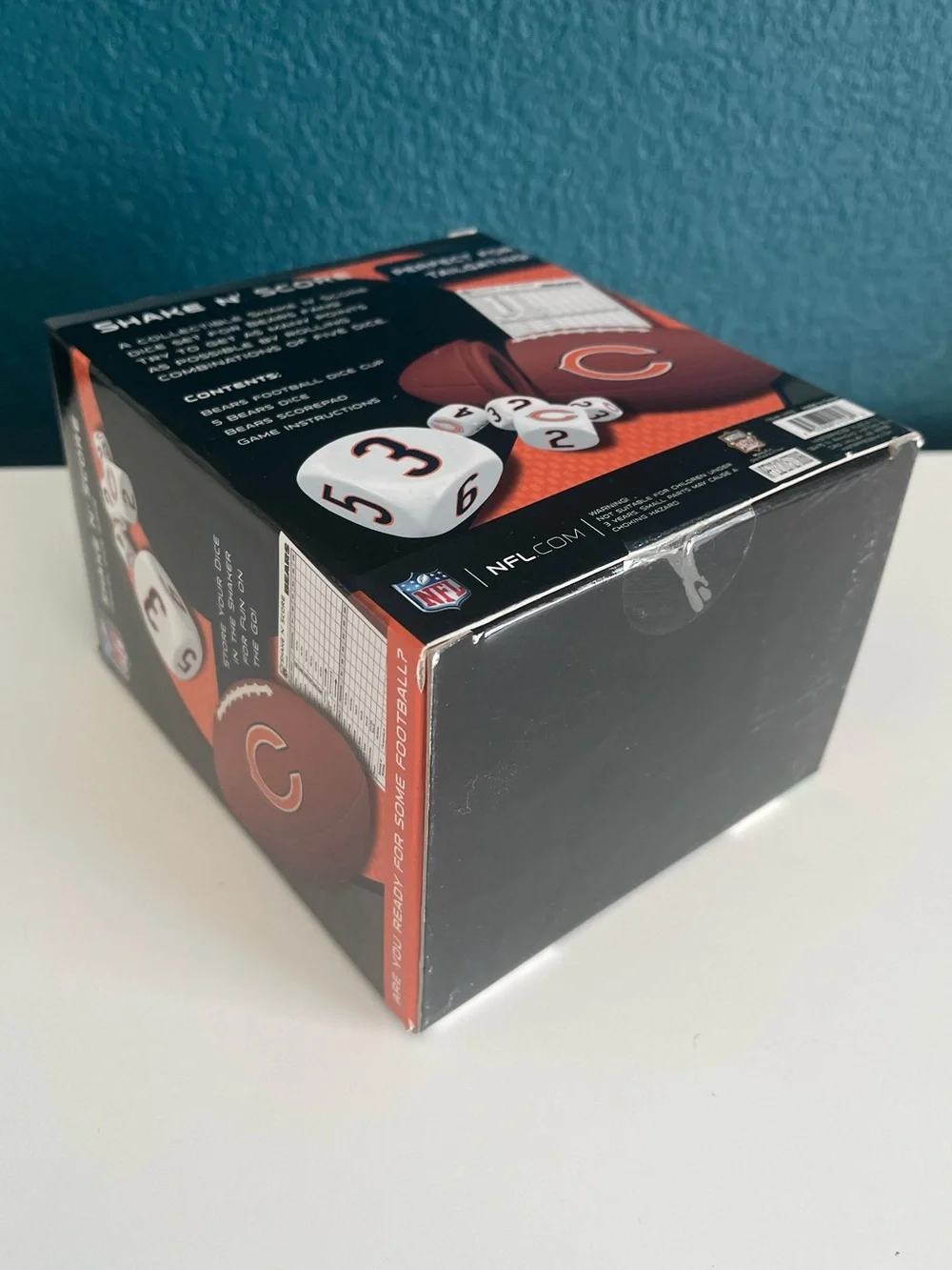 NFL Chicago Bears Football Yahtzee Shake N' Score Travel Dice Game